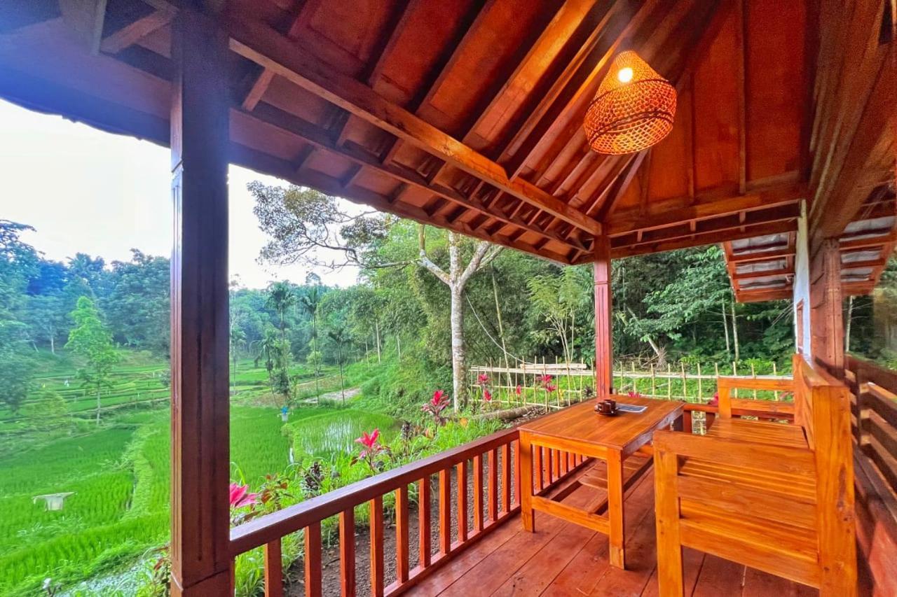 טטבאטו Aulia Bungalows מראה חיצוני תמונה